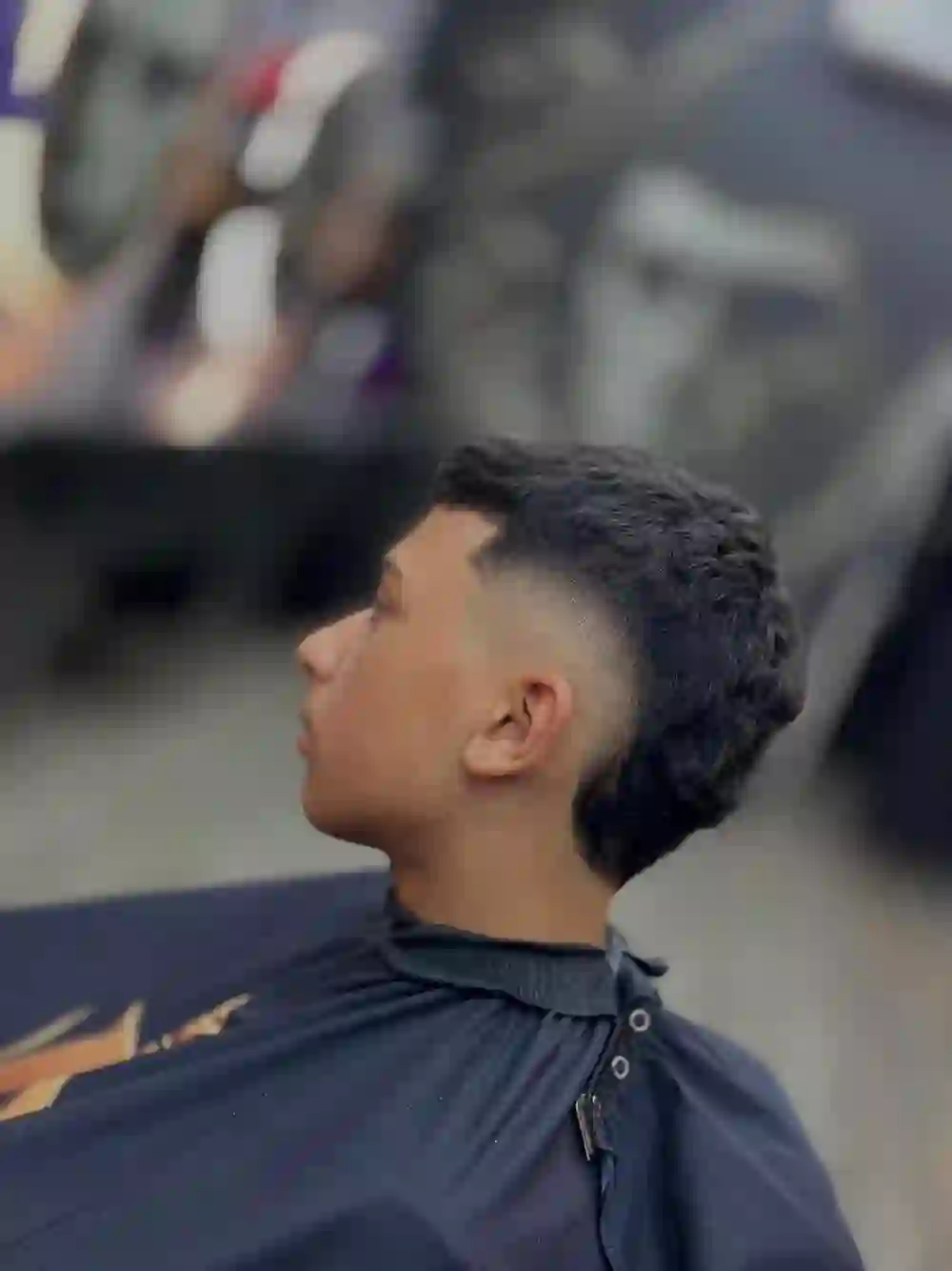 Textured crop with low fade